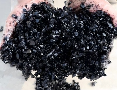 湾岭镇沥青冷补料（沥青砂）的优势特点与施工流程解析